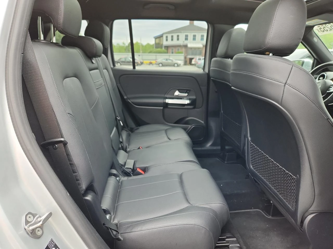 Mercedes-Benz GLB 250* 4-MATIC* ЛИЗИНГ - изображение 9