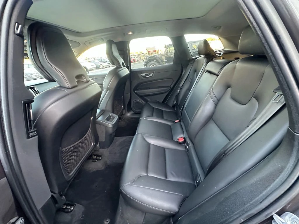 Volvo XC60 B5 Core Dark Theme | Mobile.bg � ����������� 13