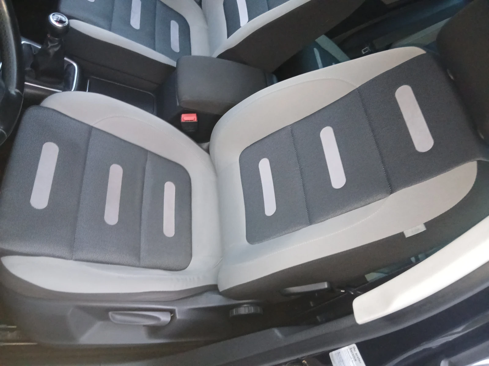 VW Tiguan 1.4тфси, снимка 6 - Автомобили и джипове - 53931256