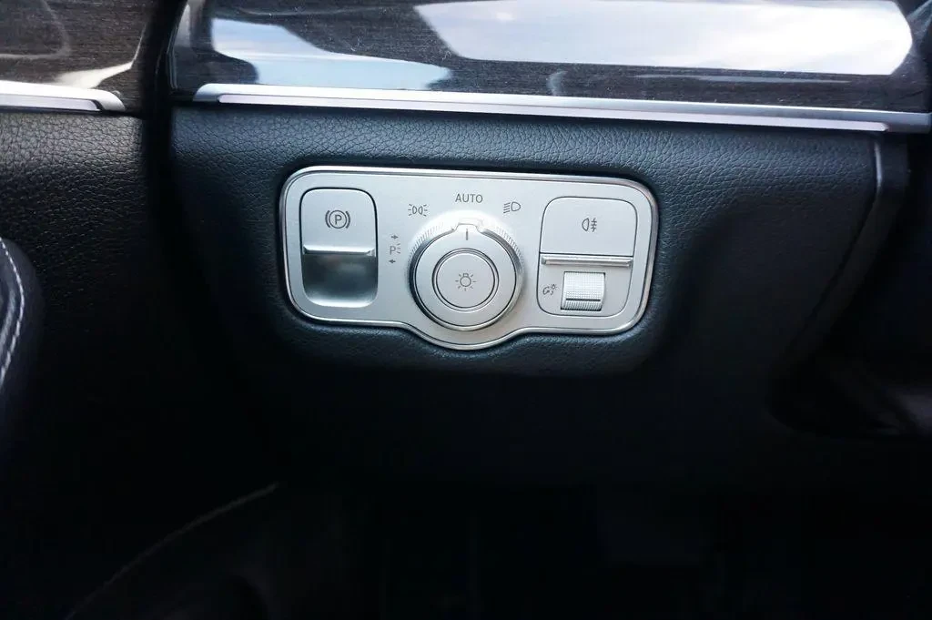 Mercedes-Benz GLE 350, снимка 17 - Автомобили и джипове - 54877898