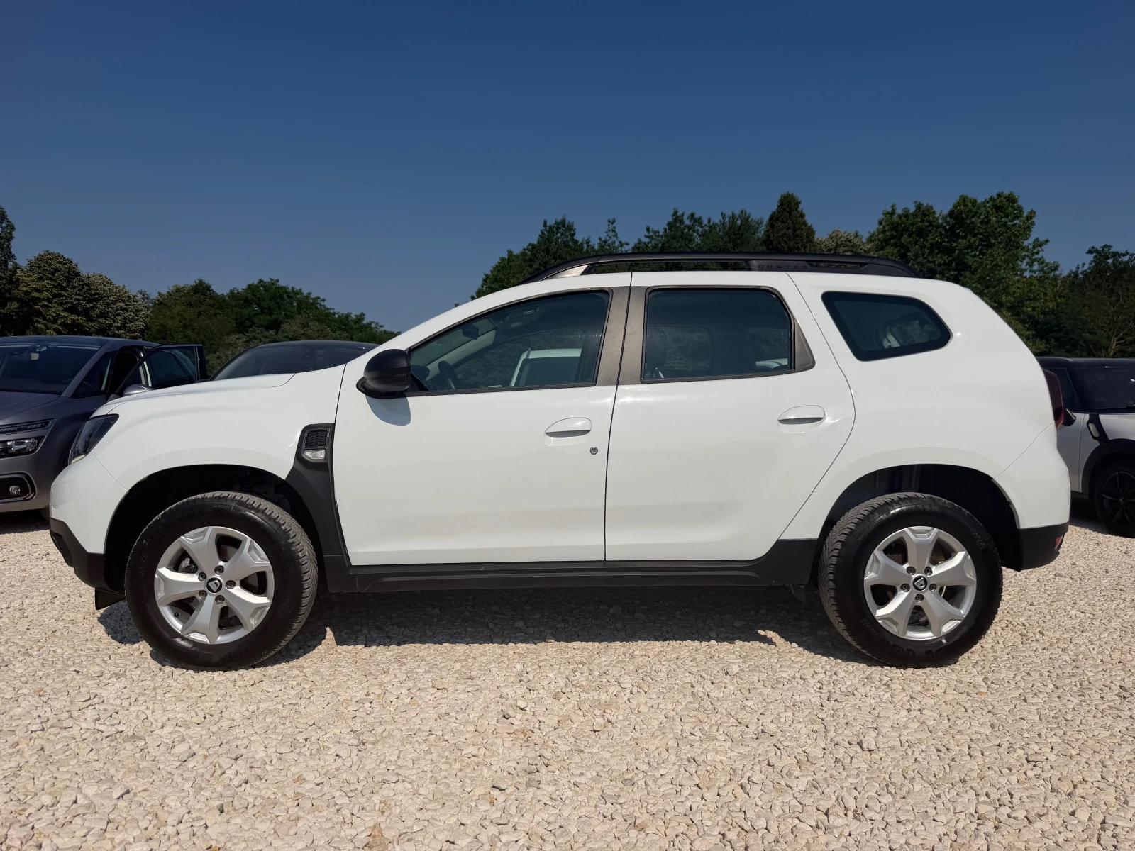 Dacia Duster 1.5BLUEDCI 8V 115CV PRESTIGE , снимка 7 - Автомобили и джипове - 55122268