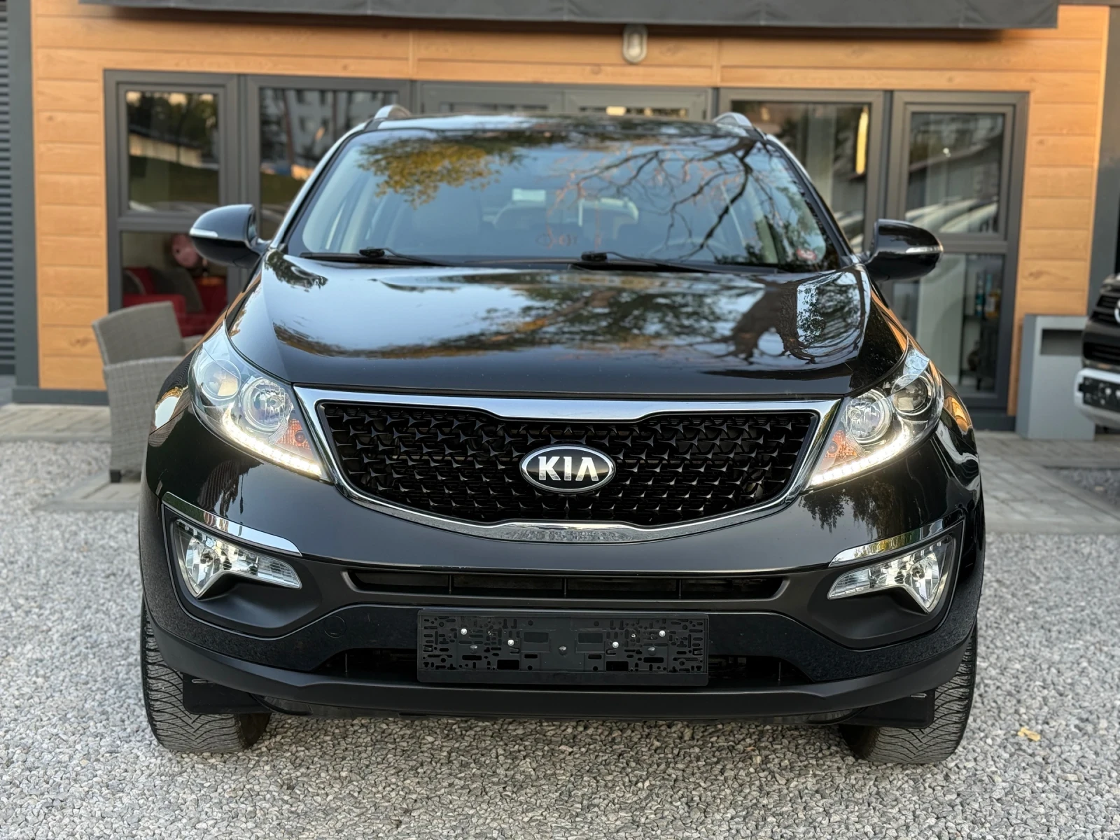 Kia Sportage 1.6GDI/GPL-BRC/Камера, снимка 2 - Автомобили и джипове - 55754109