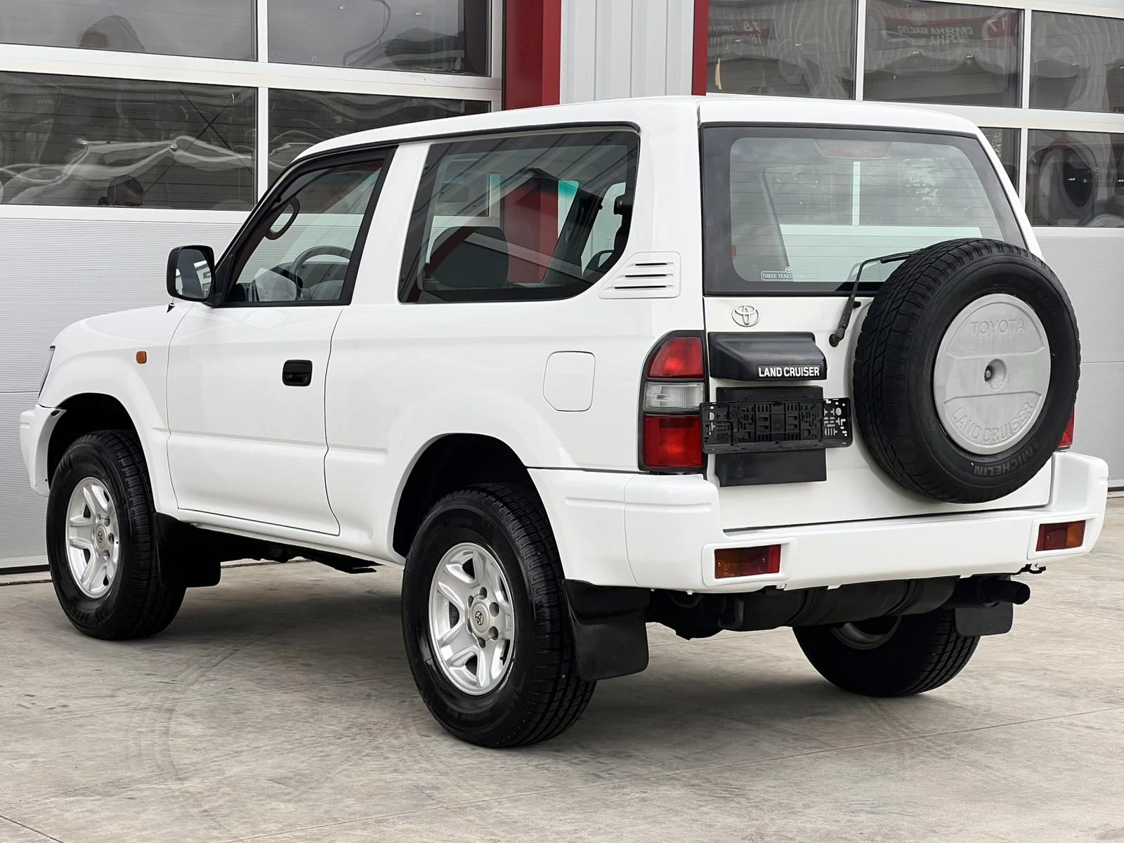 Toyota Land cruiser 3.0D-AUTOMATIC, снимка 2 - Автомобили и джипове - 56469921