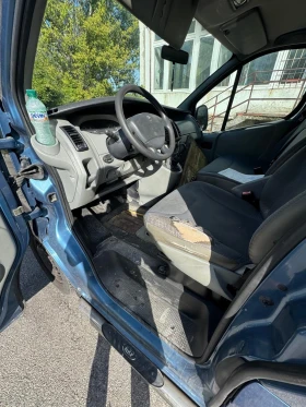 Renault Trafic 2.5 dCi  | Mobile.bg    11