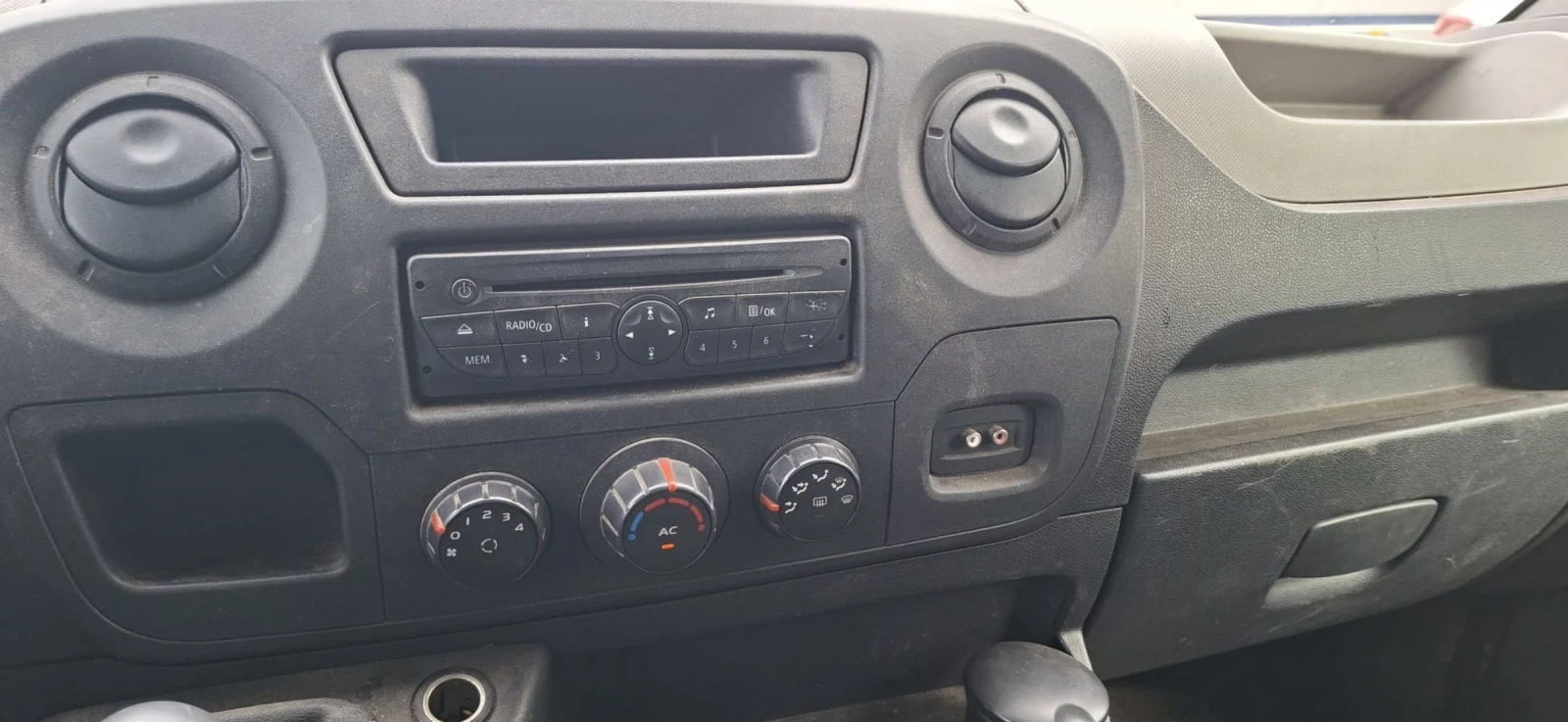 Renault Master 2.3DCI, снимка 11 - Бусове и автобуси - 54821193