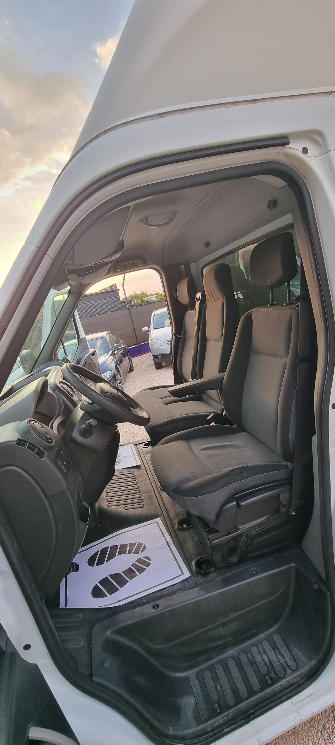 Renault Master 2.3DCI, снимка 12 - Бусове и автобуси - 55019036
