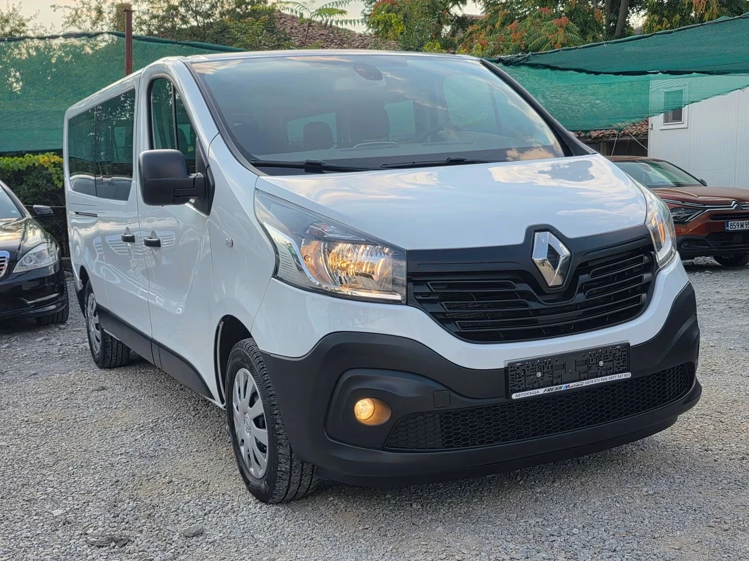 Renault Trafic 1.6DCI 145K.C. / 9 МЕСТА / ДЪЛГА БАЗА / КЛИМАТИК, снимка 2 - Бусове и автобуси - 55592375
