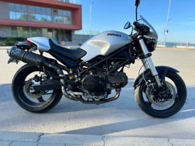     Ducati Monster 695i