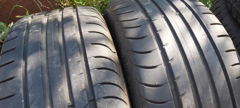 Гуми Летни 215/45R17, снимка 2 - Гуми и джанти - 29865982