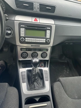 VW Passat 2.0ТДИ, 140к.с, 2006г, нов внос, снимка 13