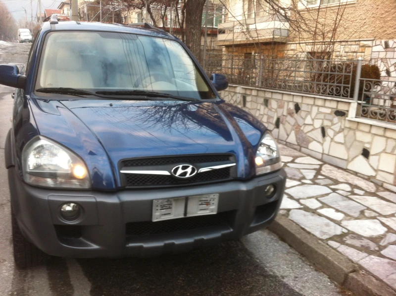 Hyundai Tucson 2.0 Gas/Benzin, снимка 1 - Автомобили и джипове - 48763541