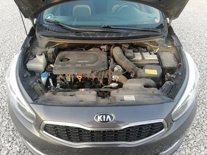 Kia Ceed 1.6crdi kli navi, снимка 16 - Автомобили и джипове - 48793005