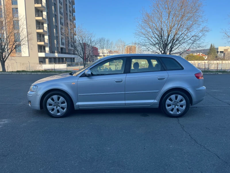 Audi A3 2.0TDI 4врати Навигация, BOSE , Круиз, снимка 6 - Автомобили и джипове - 49379027