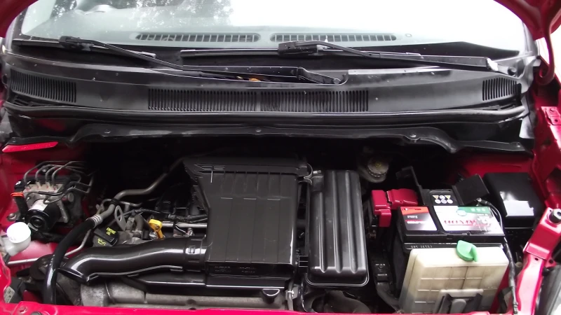 Suzuki Splash 1.2.i.75 .k.c.5.100.км., снимка 9 - Автомобили и джипове - 51678295