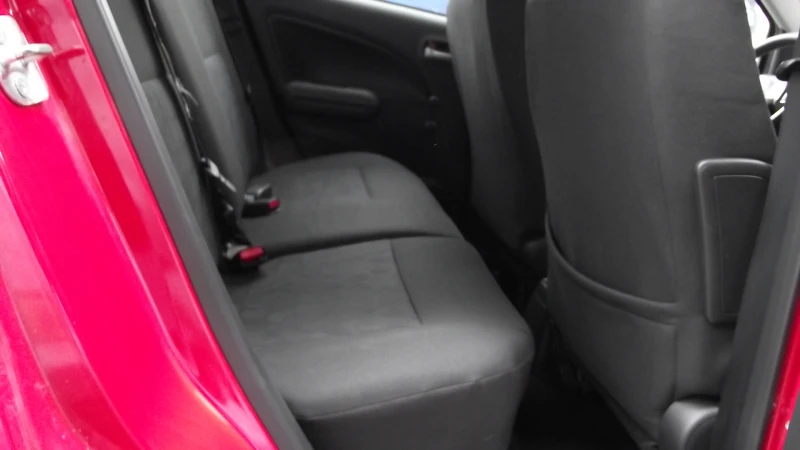 Suzuki Splash 1.2.i.75 .k.c.5.100.км., снимка 16 - Автомобили и джипове - 51678295