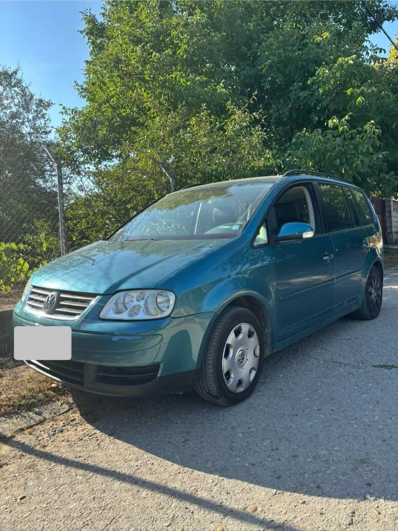 VW Touran, снимка 2 - Автомобили и джипове - 52588336