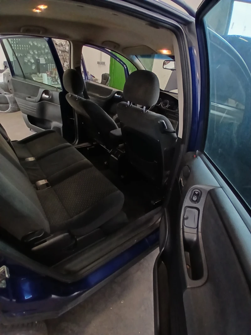 Opel Zafira 2, 0 dti, снимка 12 - Автомобили и джипове - 52505375