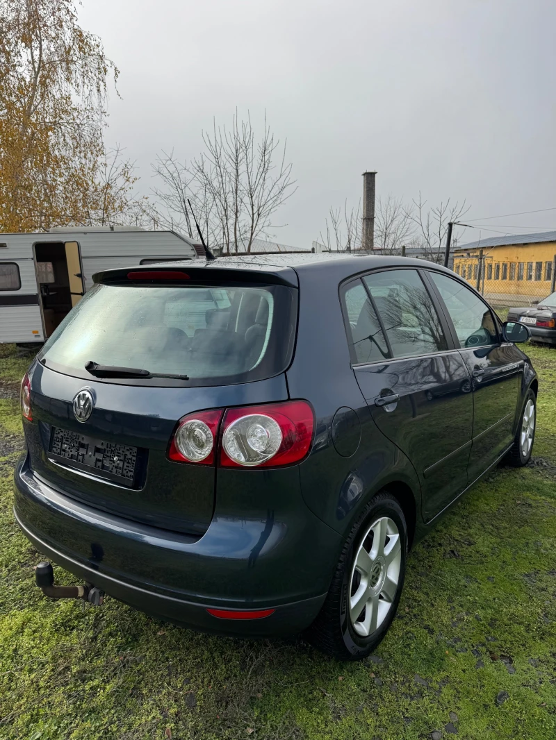 VW Touran 1.9TDI, снимка 3 - Автомобили и джипове - 52856610