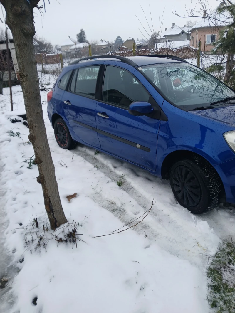 Renault Clio комби, снимка 16 - Автомобили и джипове - 53265290