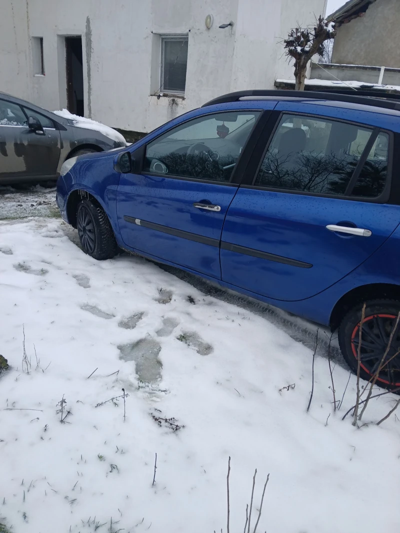 Renault Clio комби, снимка 13 - Автомобили и джипове - 53265290