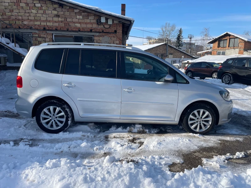VW Touran  2.0TDI 140кс HIGHLINE* НАВИГАЦИЯ* ПОДГРЕВ* , снимка 7 - Автомобили и джипове - 53078266