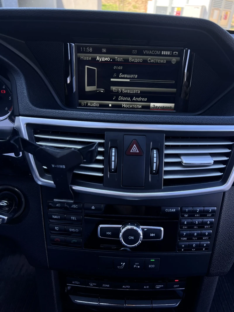 Mercedes-Benz E 220 AMG, снимка 8 - Автомобили и джипове - 53362483