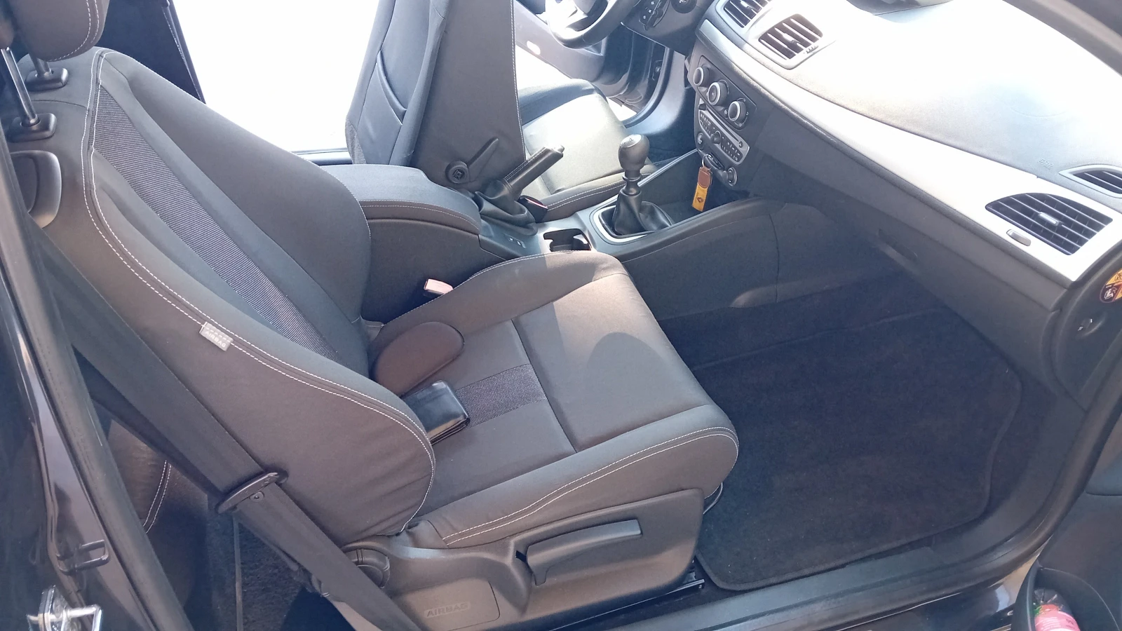 Renault Megane 1.5 DCI - изображение 10