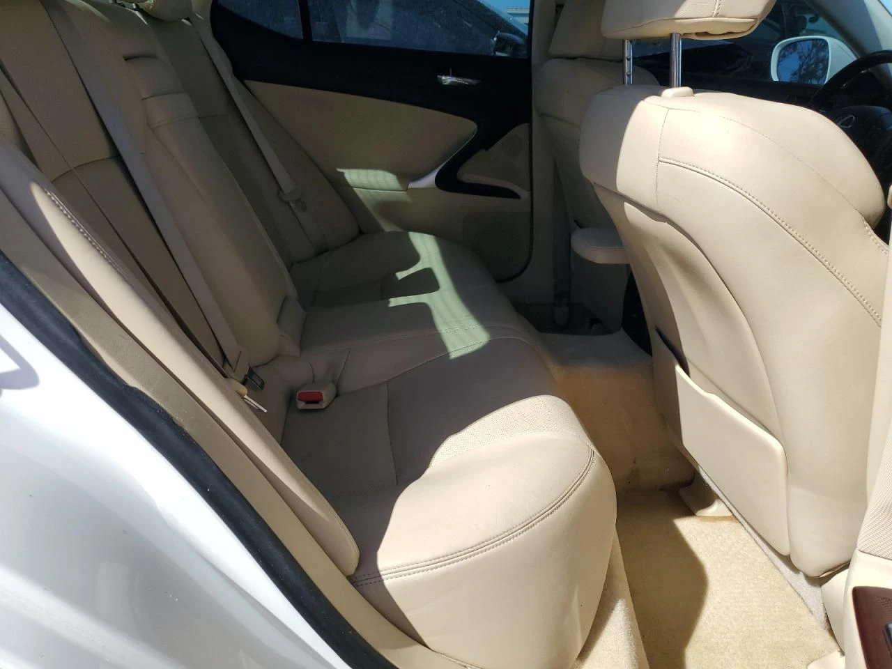 Lexus IS 350  - изображение 10