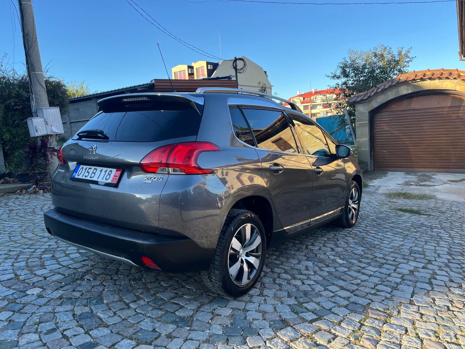 Peugeot 2008 1.6hdi* 92к.с* Navi* Led* Allure - изображение 5