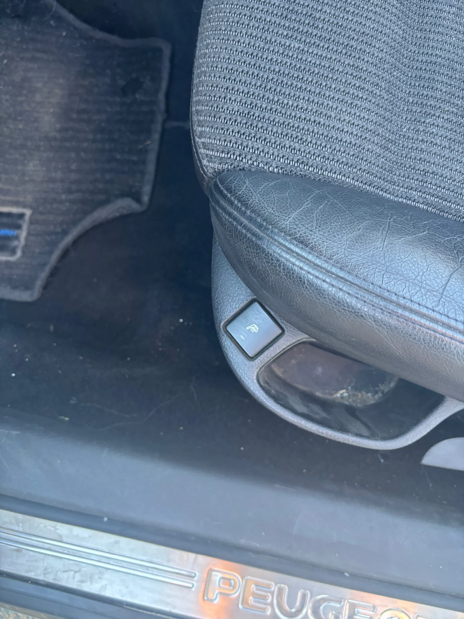 Peugeot 307, снимка 13 - Автомобили и джипове - 53948171