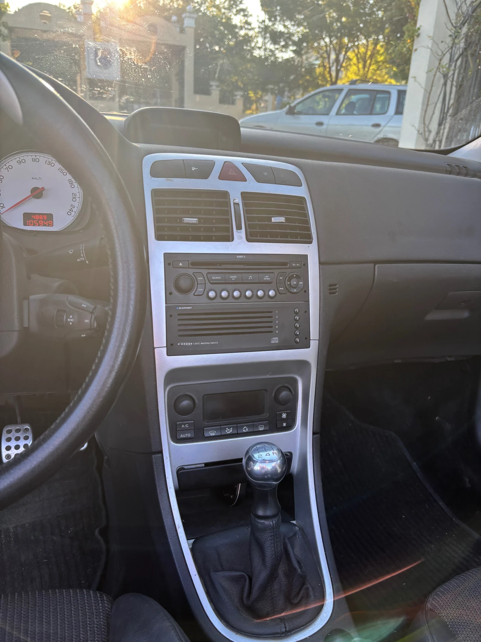 Peugeot 307, снимка 10 - Автомобили и джипове - 53948171