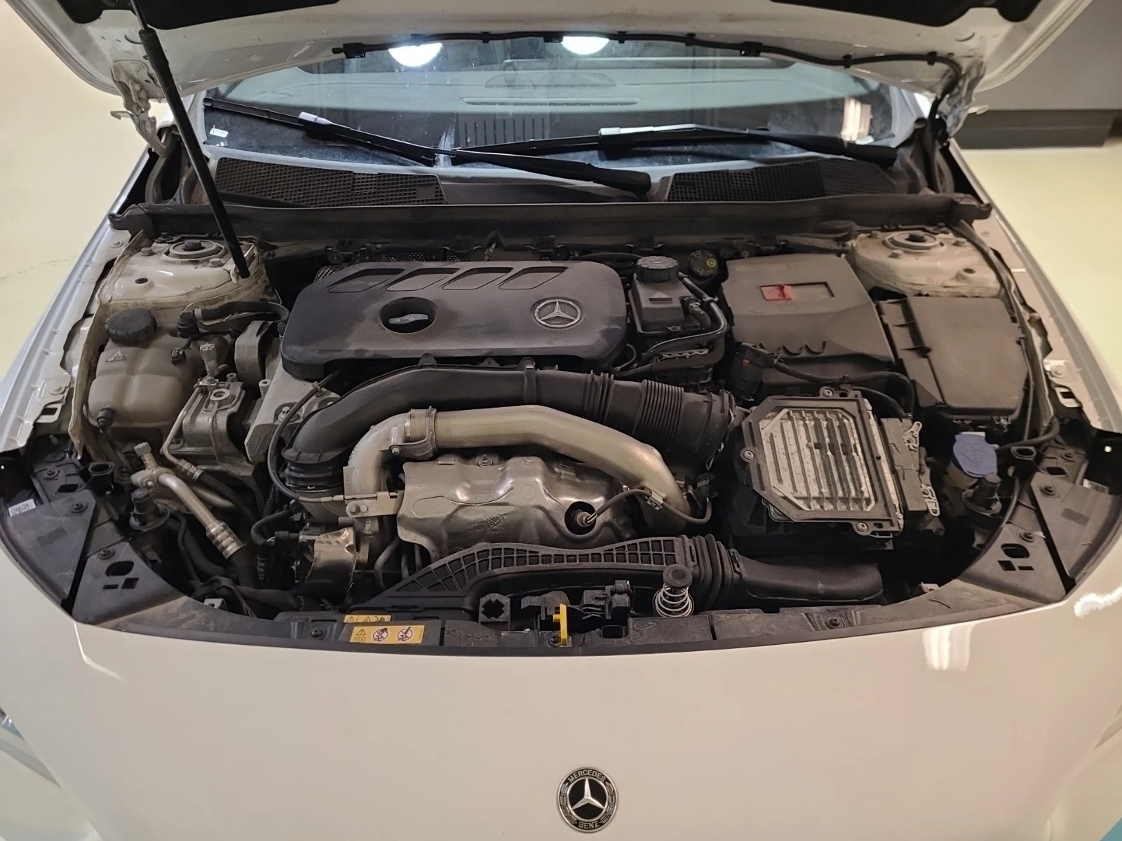 Mercedes-Benz CLA 250 * * CARFAX * * АВТО КРЕДИТ * * , снимка 13 - Автомобили и джипове - 54076439