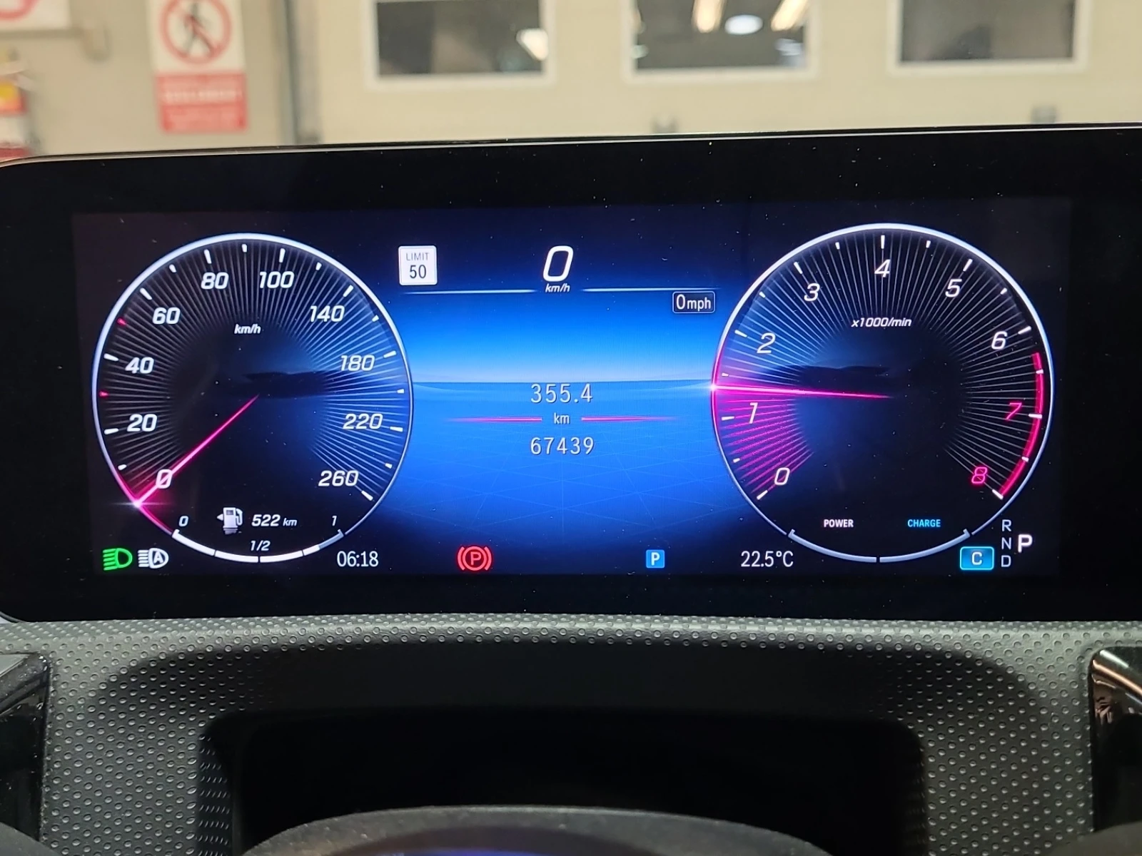 Mercedes-Benz CLA 250 * * CARFAX * * АВТО КРЕДИТ * * , снимка 9 - Автомобили и джипове - 54076439