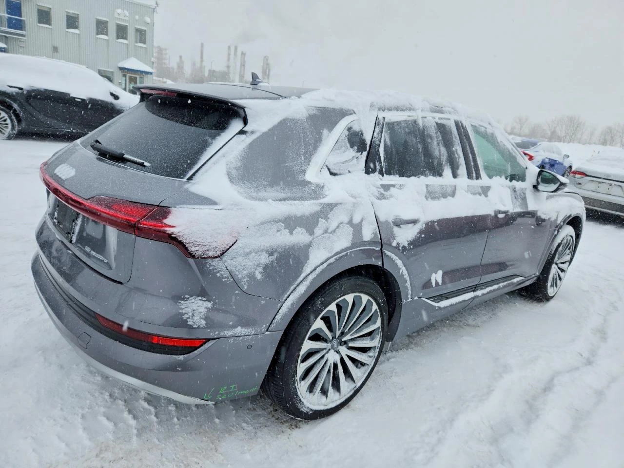 Audi E-Tron Prestige Quattro, снимка 4 - Автомобили и джипове - 54174445
