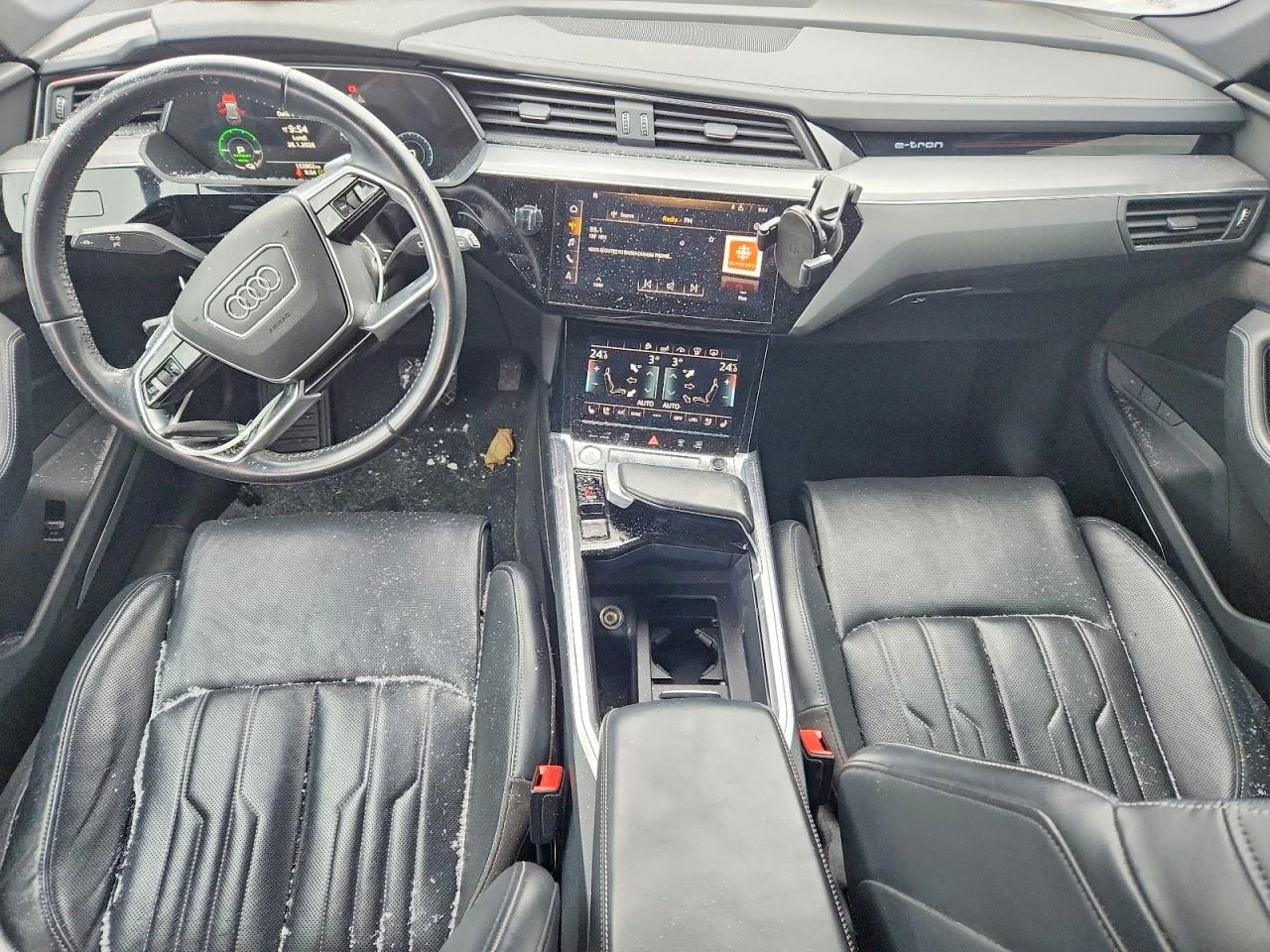 Audi E-Tron Prestige Quattro, снимка 8 - Автомобили и джипове - 54174445