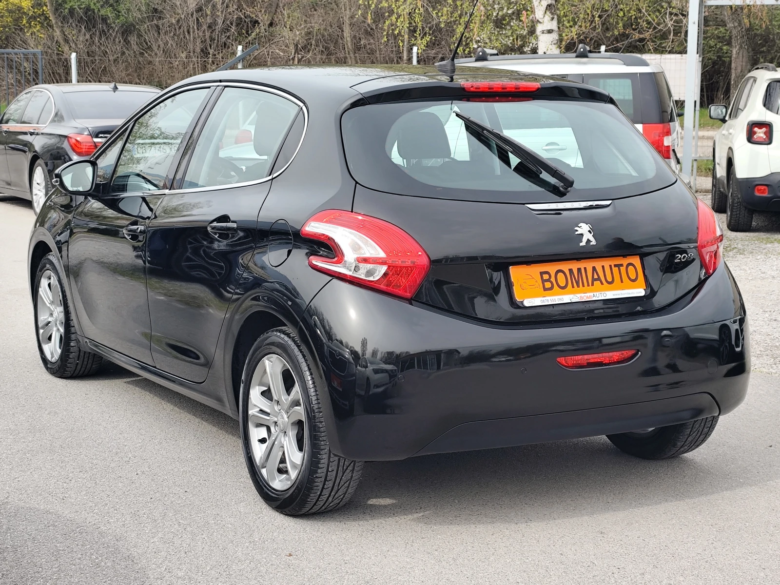Peugeot 208 1.4HDi* EURO5B* LED* NAVI* , снимка 6 - Автомобили и джипове - 54202197