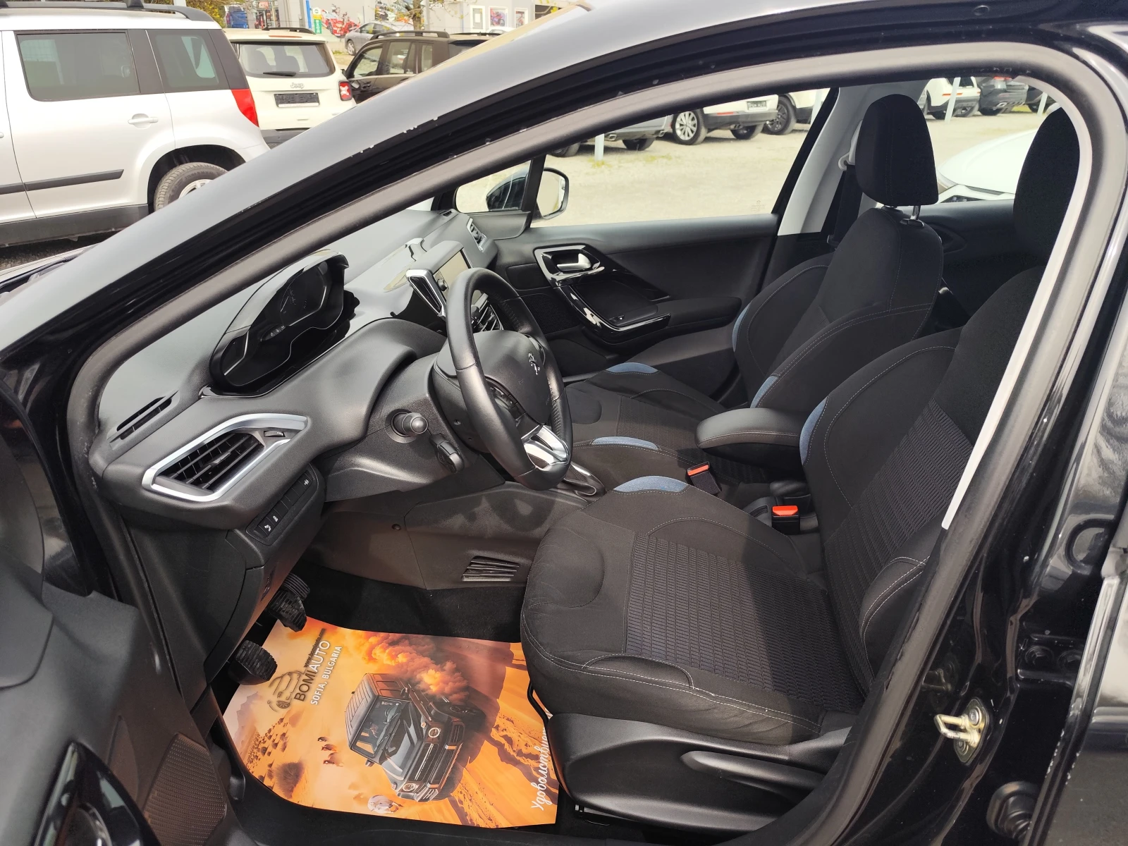 Peugeot 208 1.4HDi* EURO5B* LED* NAVI* , снимка 7 - Автомобили и джипове - 54202197