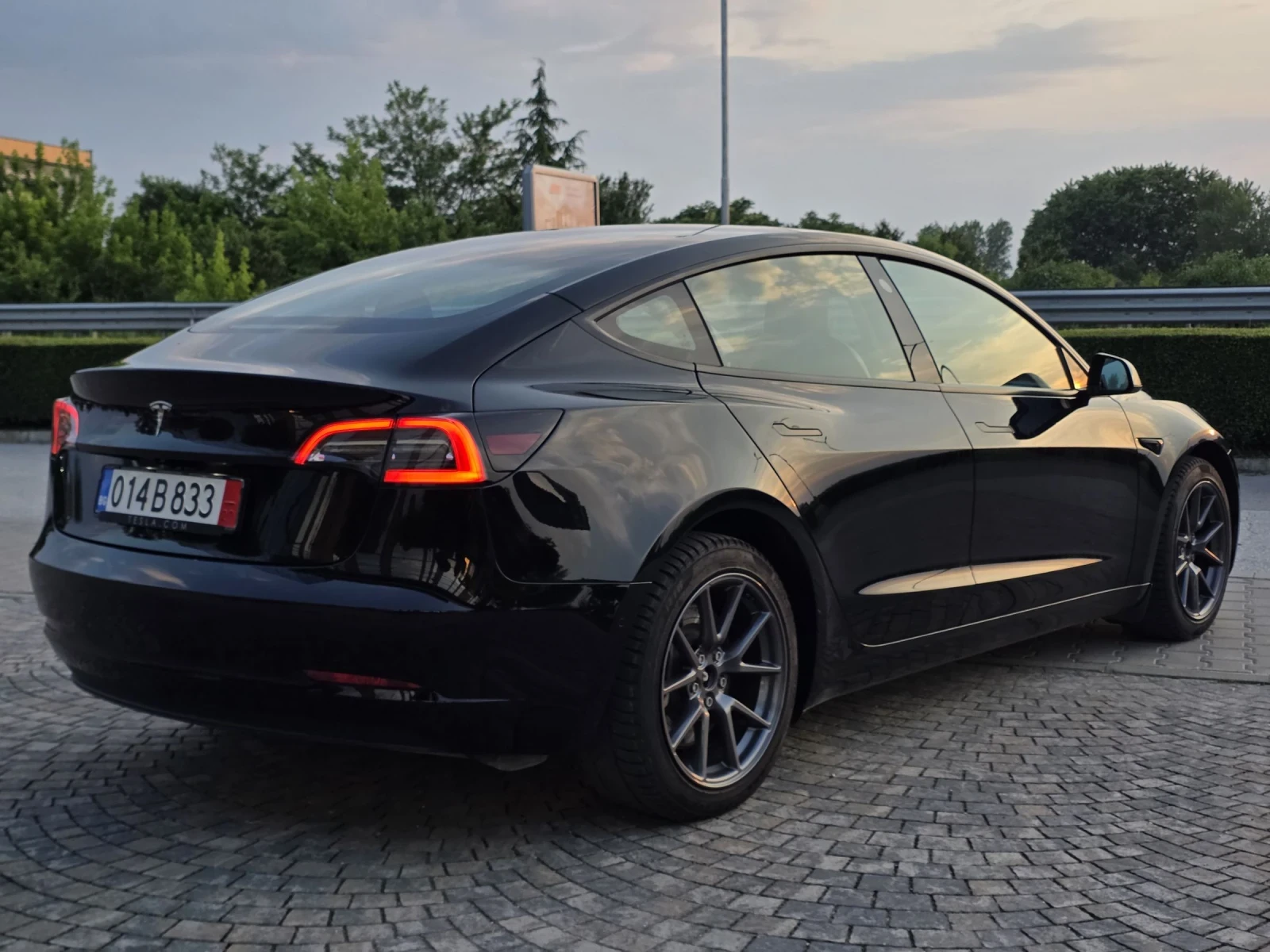 Tesla Model 3 LFPbattery 52000km GERMANY НАЛИЧНА, снимка 5 - Автомобили и джипове - 54794978