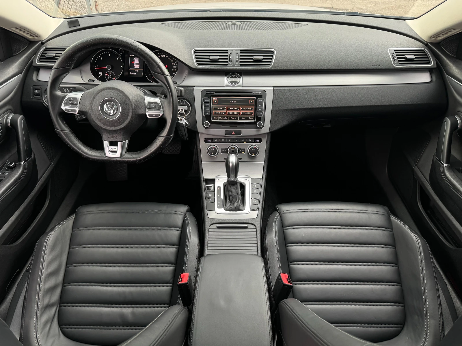 VW CC 2.0TDI BlueMotion ! R Line ! Facelift !, снимка 9 - Автомобили и джипове - 54824045