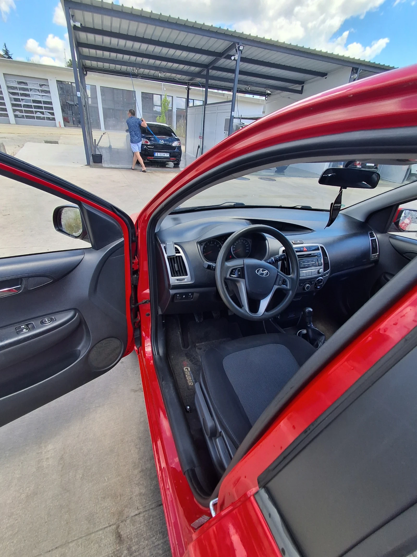 Hyundai Ix20 1.2, снимка 6 - Автомобили и джипове - 54901716