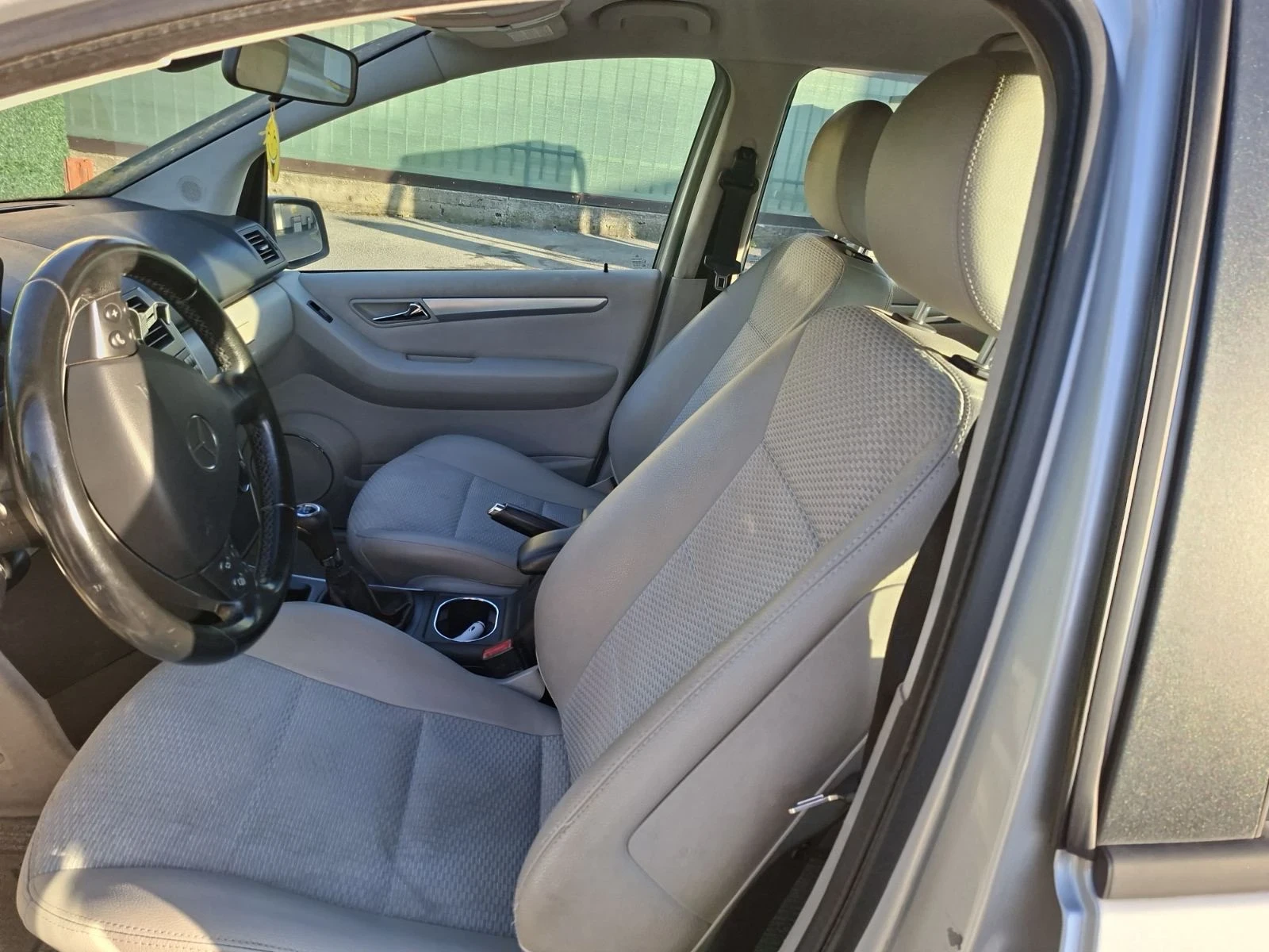 Mercedes-Benz A 180, снимка 5 - Автомобили и джипове - 55064011