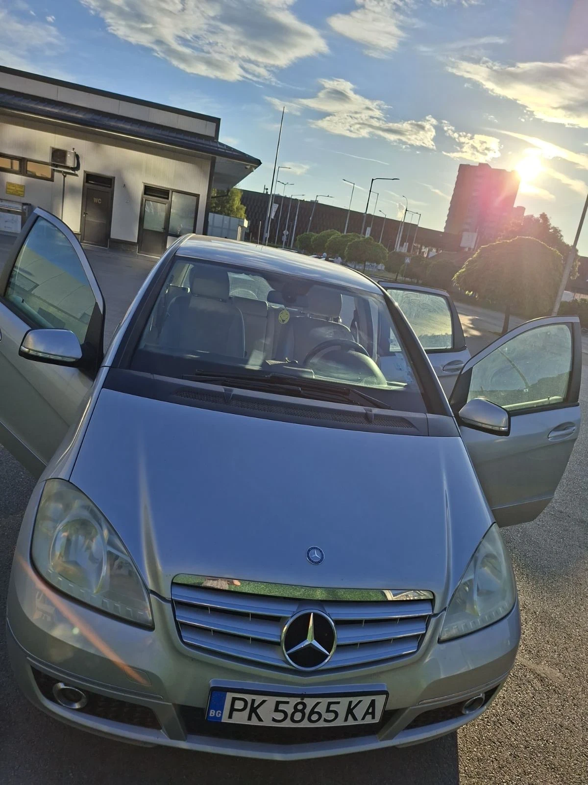 Mercedes-Benz A 180
