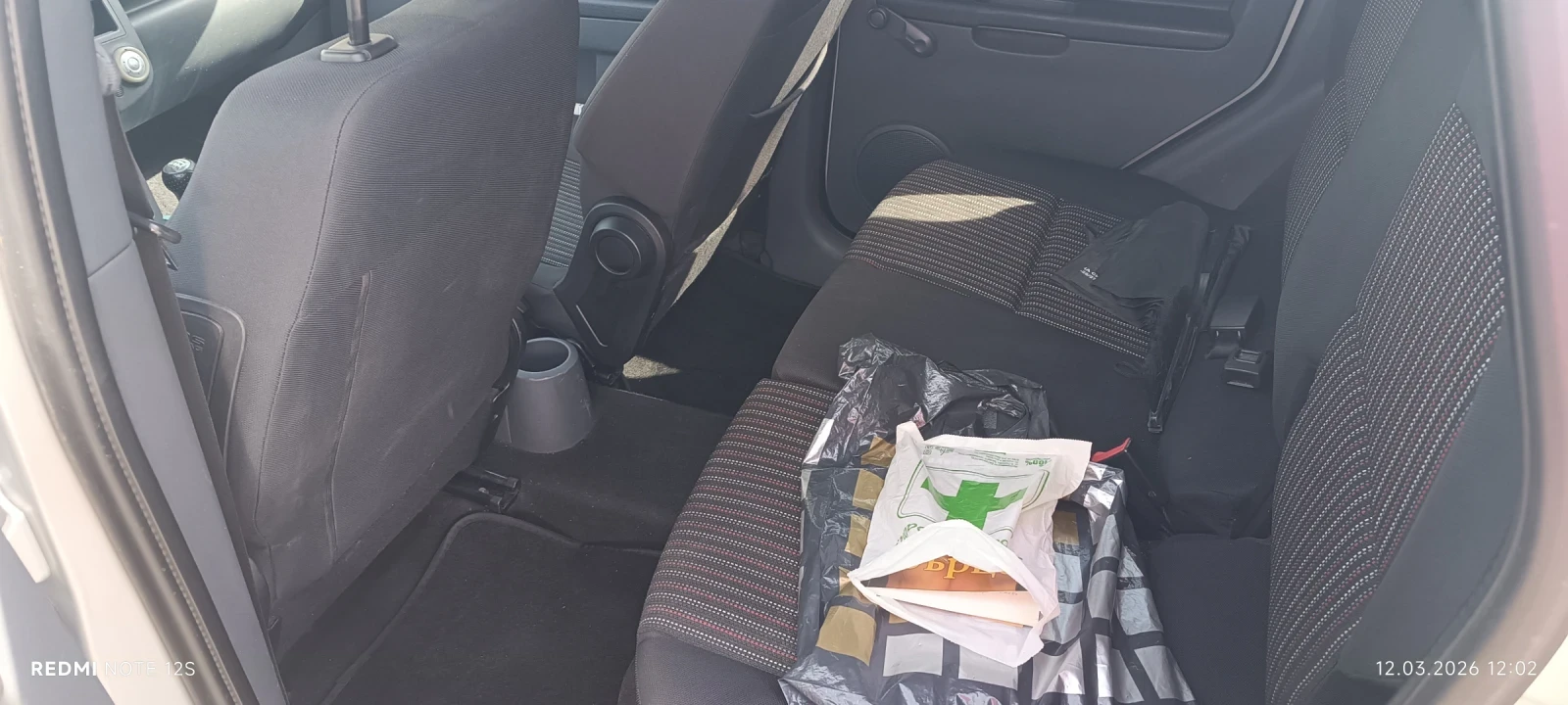 Mitsubishi Colt, снимка 14 - Автомобили и джипове - 55102777