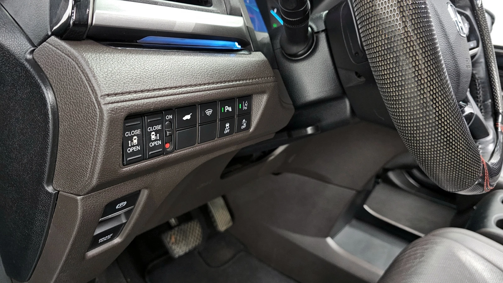 Honda Odyssey 3.5* ЕЛ. БАГАЖНИК* ЛЮК* ПОДГРЕВ ВОЛАН* КРАЙНА ЦЕНА, снимка 14 - Автомобили и джипове - 55594273