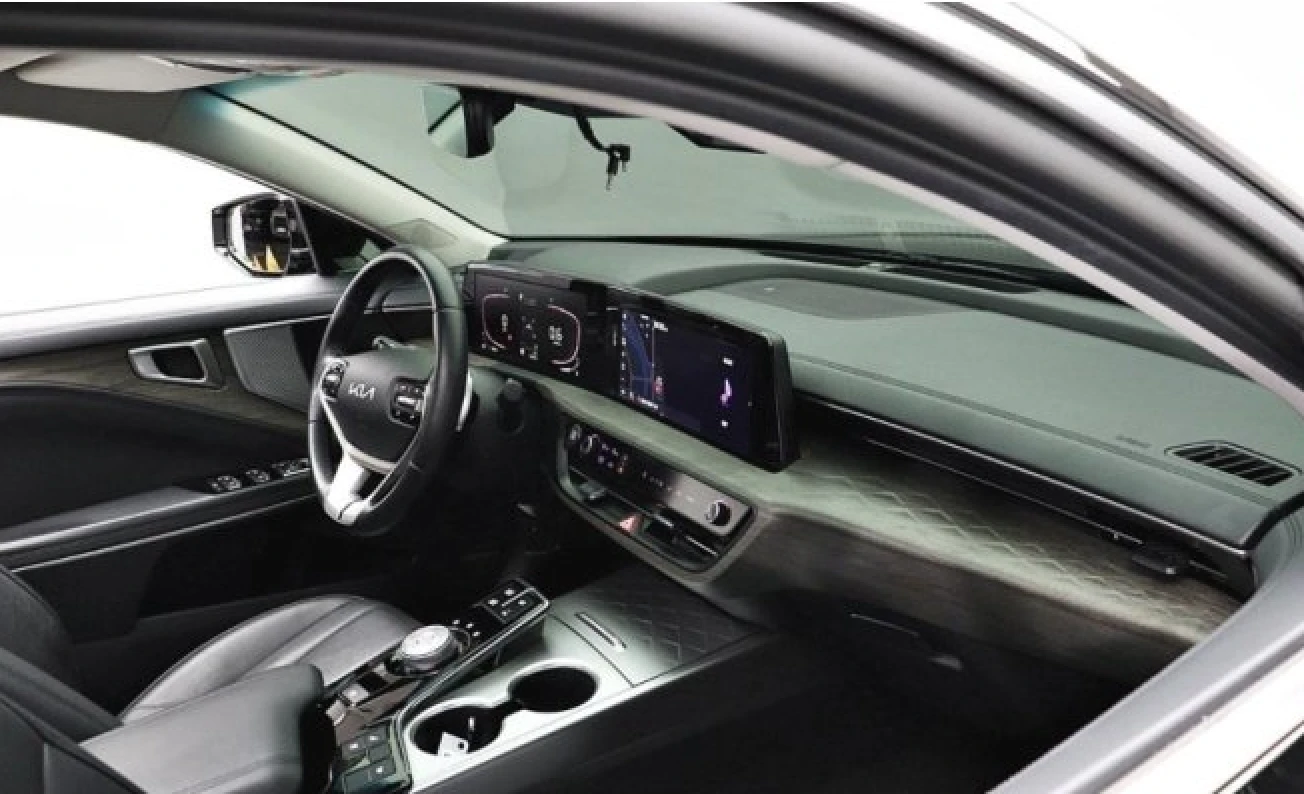 Kia K8 3.5 Очакван внос, снимка 11 - Автомобили и джипове - 56067842