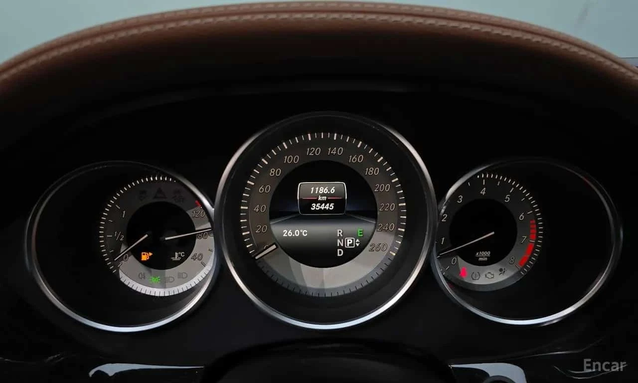 Mercedes-Benz CLS 400 AMG Пакет * Обдухване * Distronic * 360 * , снимка 8 - Автомобили и джипове - 56279585