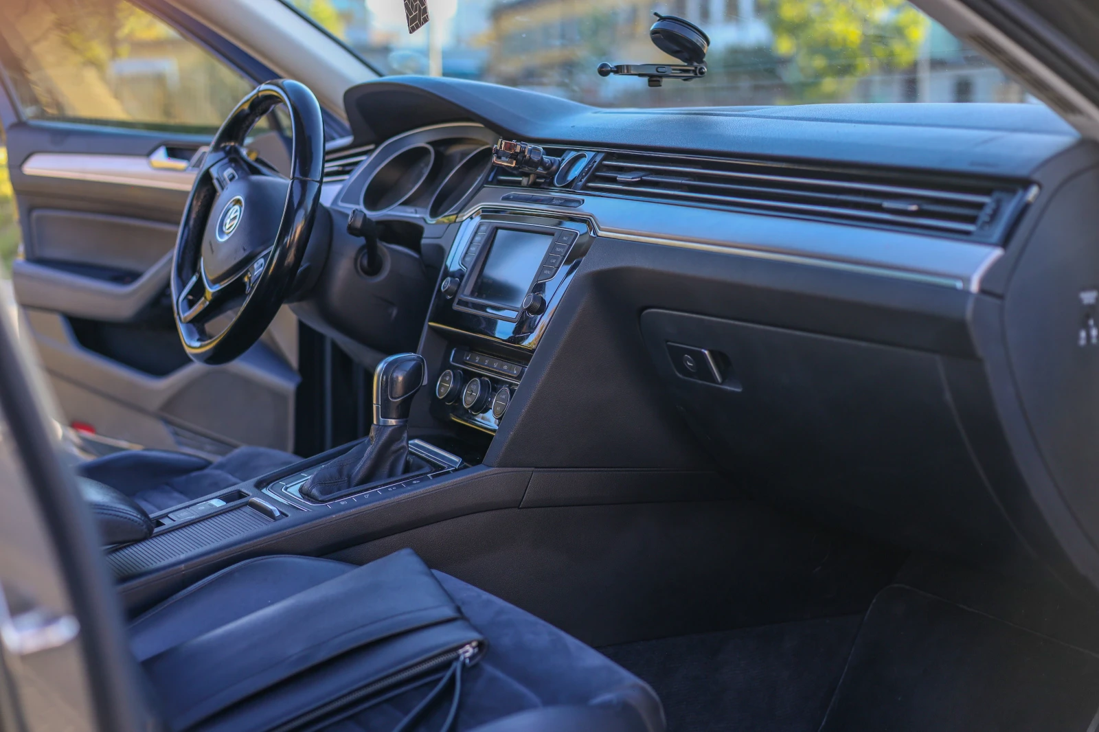 VW Passat, снимка 12 - Автомобили и джипове - 56366841