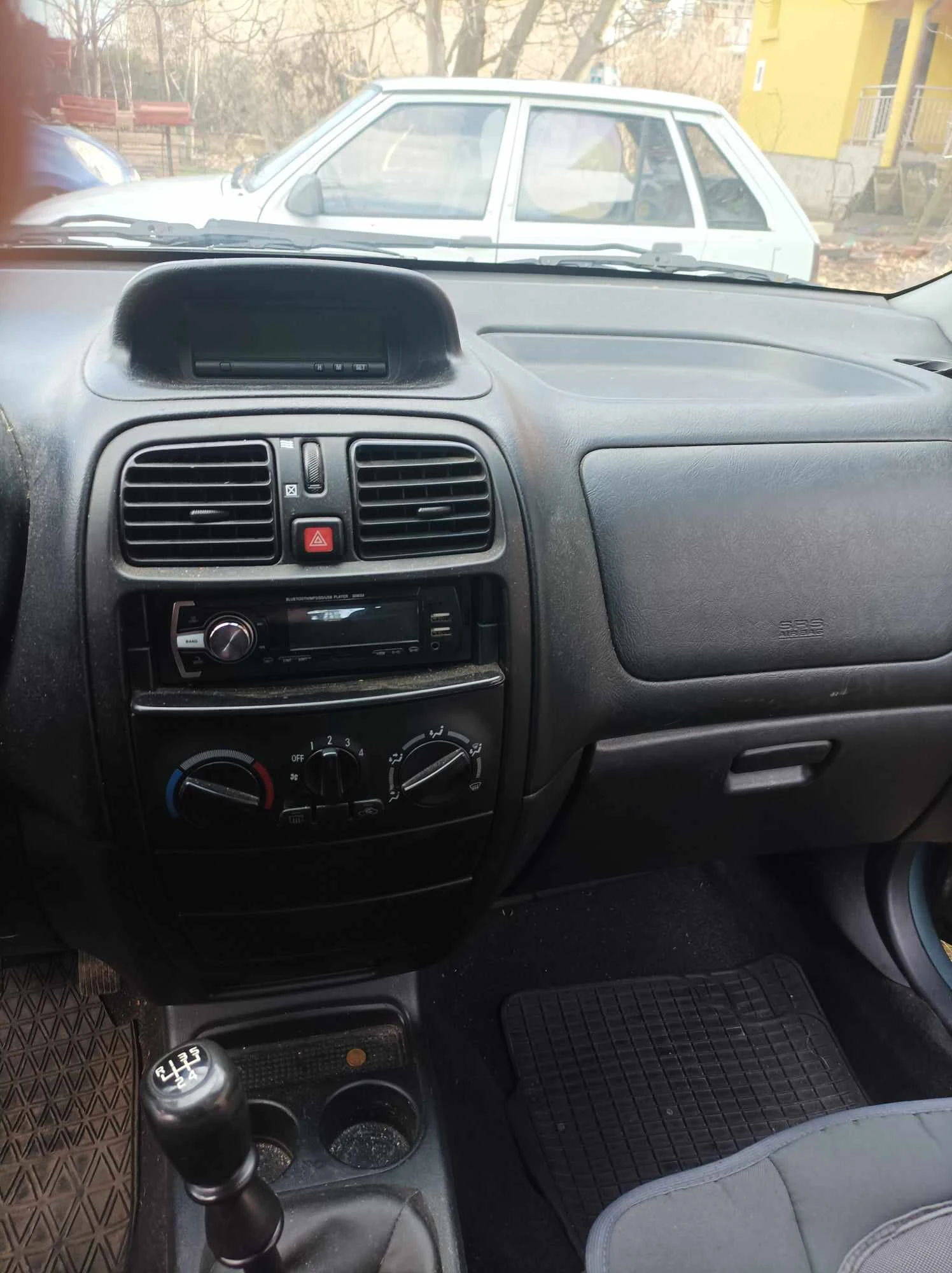Mitsubishi Space star, снимка 3 - Автомобили и джипове - 56608932
