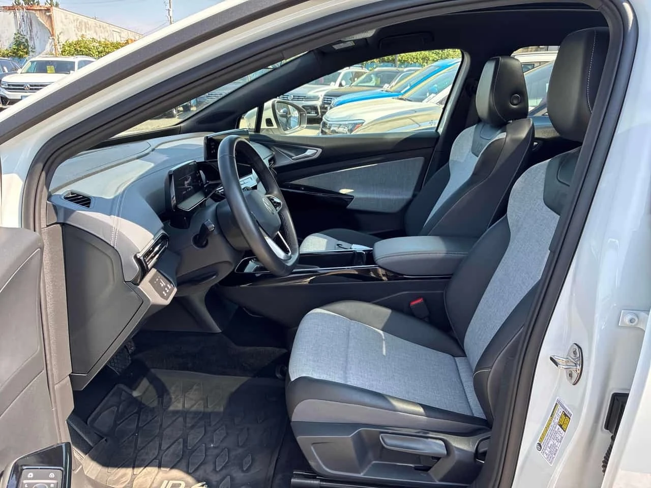 VW ID.4 Pro | CARFAX | �� ���������������� �� VOLKSWAGEN | Mobile.bg � ����������� 7