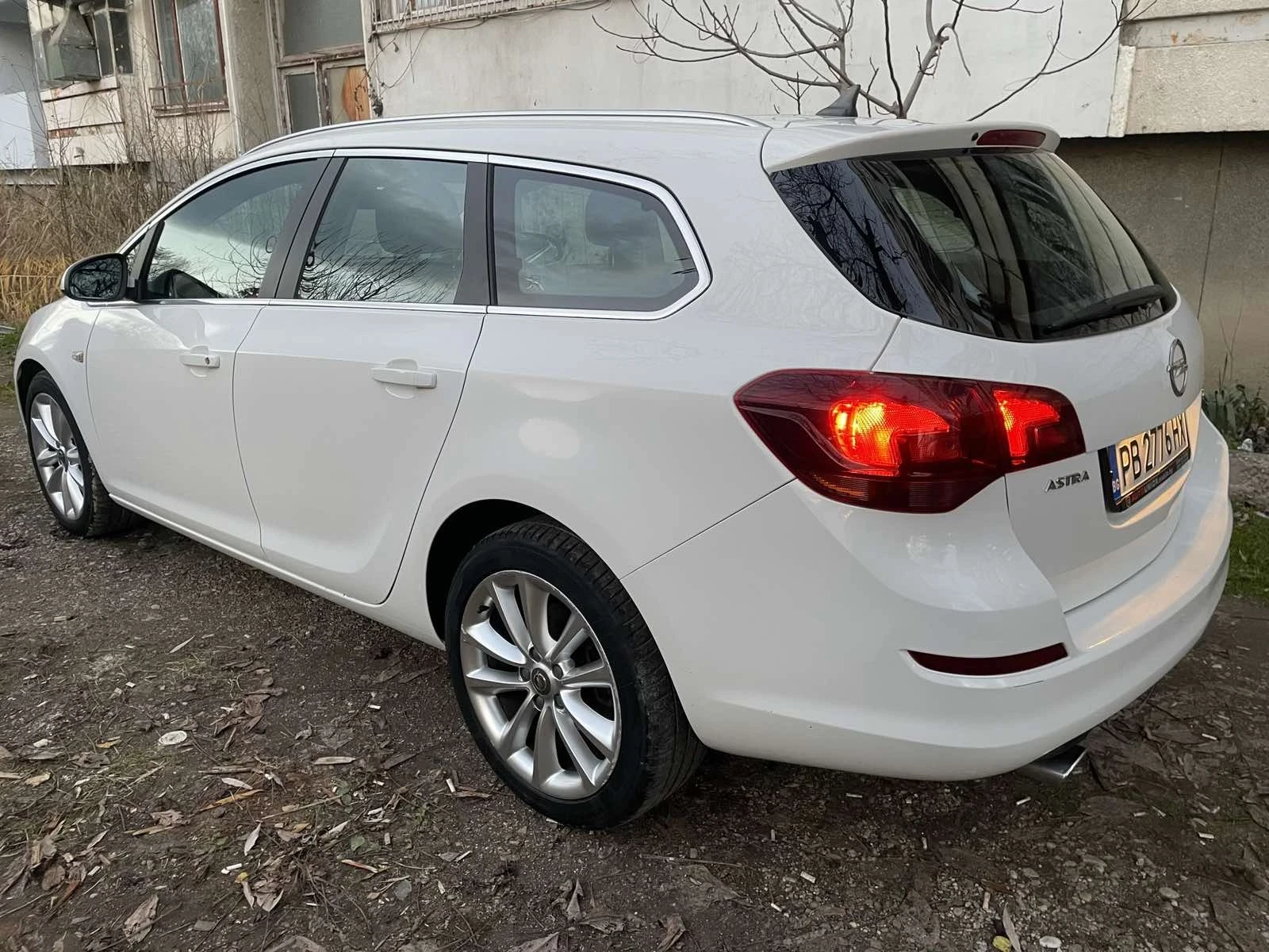 Opel Astra, снимка 4 - Автомобили и джипове - 56685321